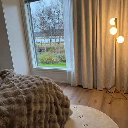 Modern Under The Northern Lights *