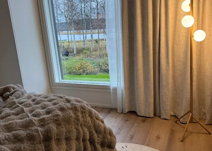 Modern Under The Northern Lights *